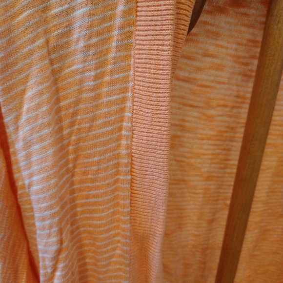 M Gap cream cycle orange and white striped 🍊 cardigan - Picture 2 of 10